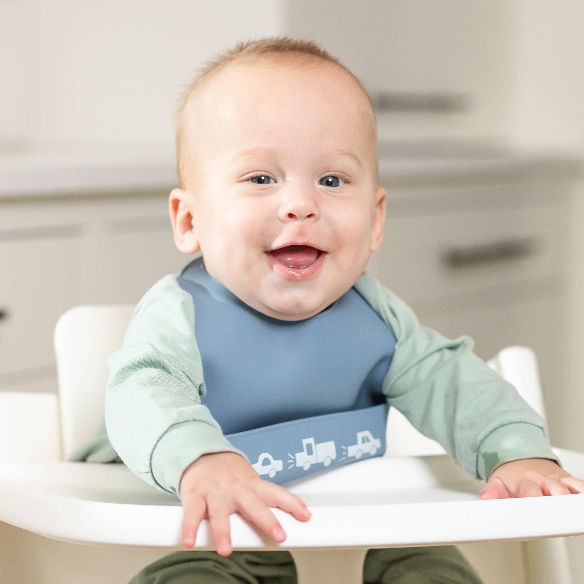 Bella Tunno - Traffic Jam Little Bites Bib