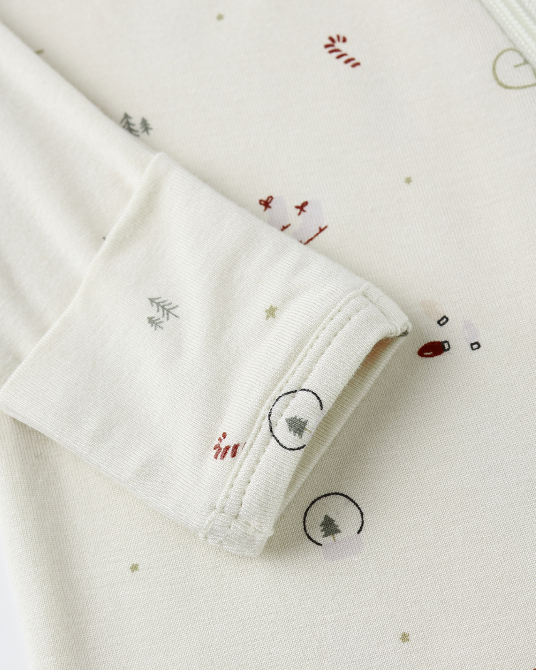 Quincy Mae - Bamboo Zip Footie - Winter Wonderland