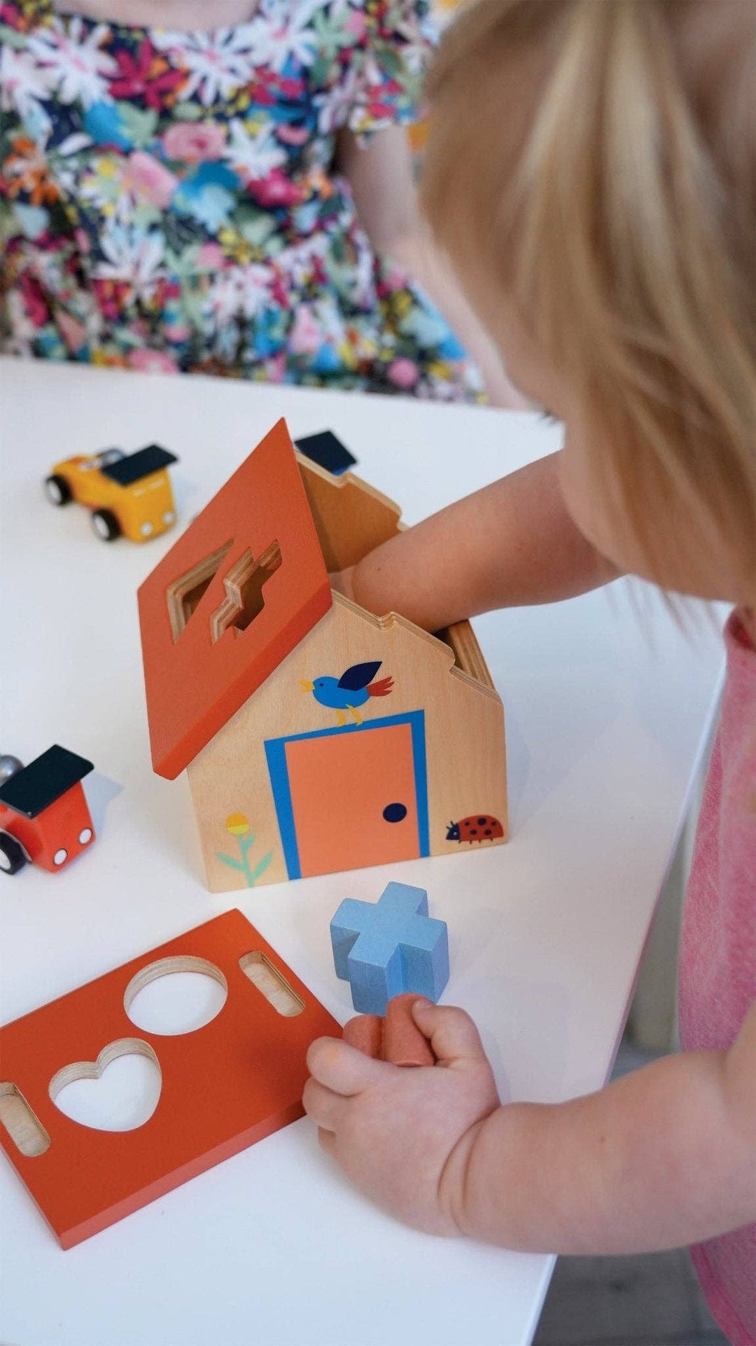 Mentari Toys - Shape Sorter House