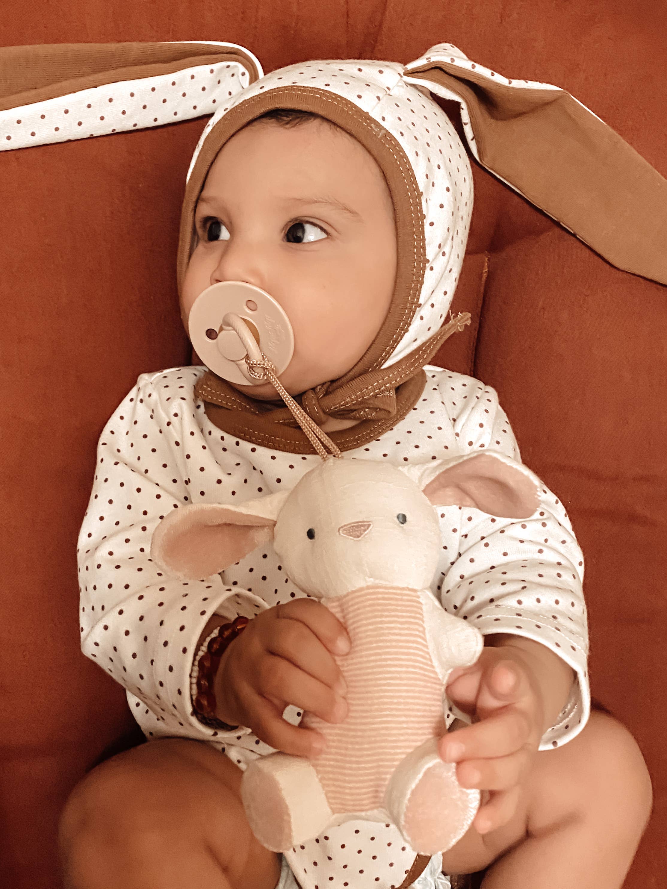 Itzy Ritzy - *NEW OPTIONS* Bitzy Pal Natural Rubber Pacifier & Plush