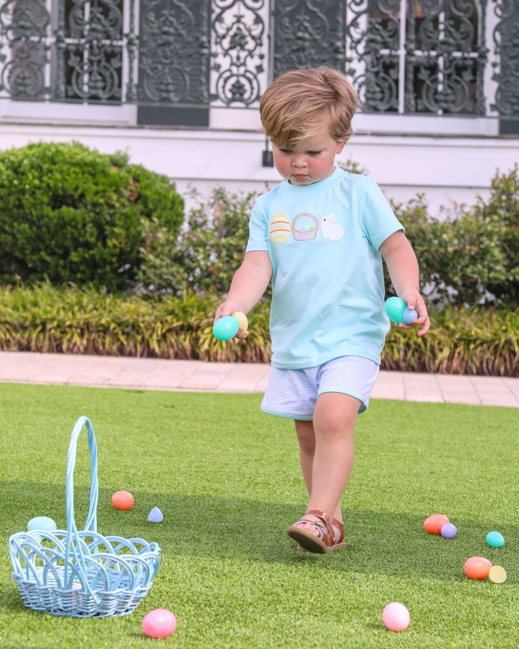 Trotter Street Kids - Bunnies & Baskets Short Set