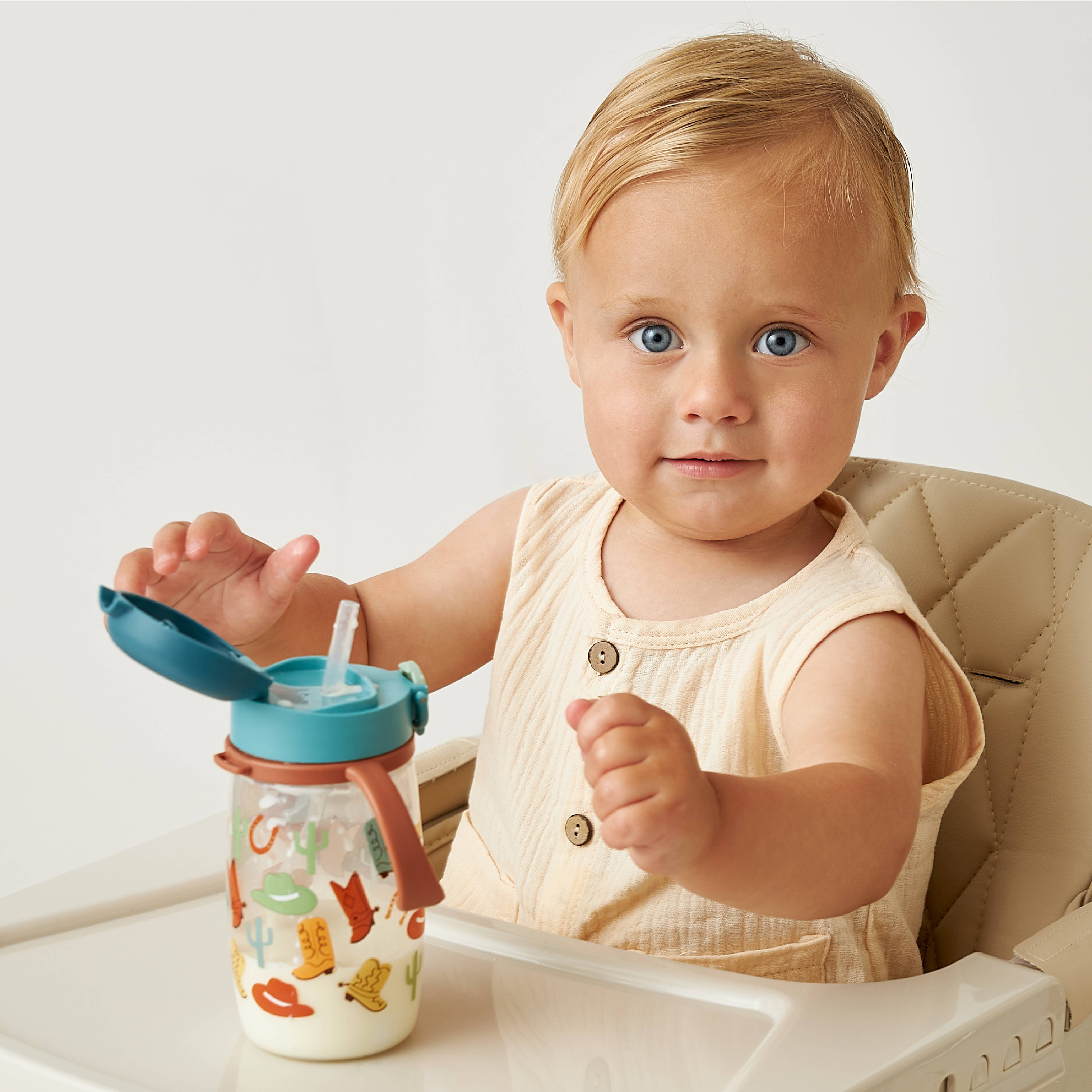 Itzy Ritzy - Itzy Sips™ - Straw Cup With Snap-Close Lid