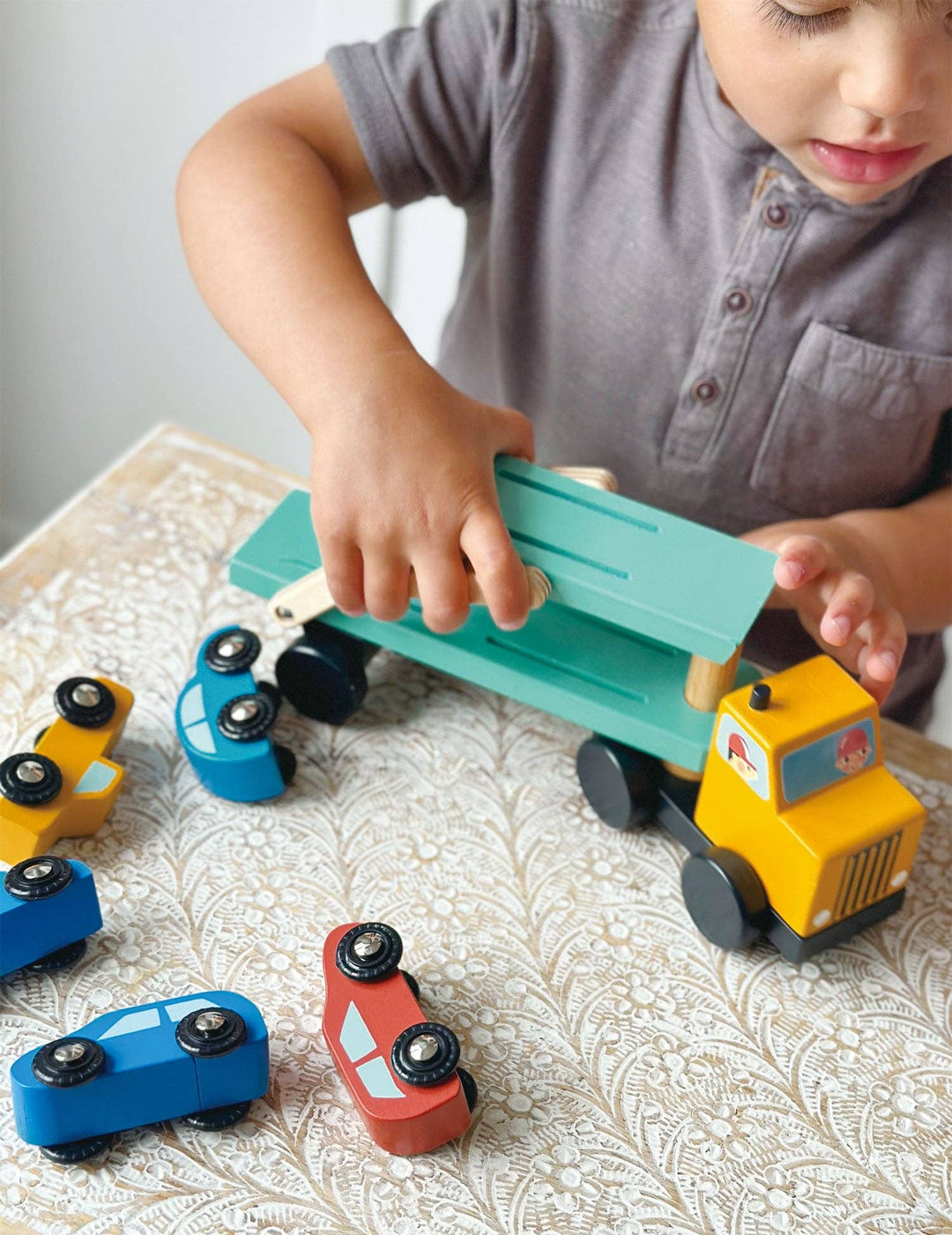 Mentari Toys - Vehicle Transporter