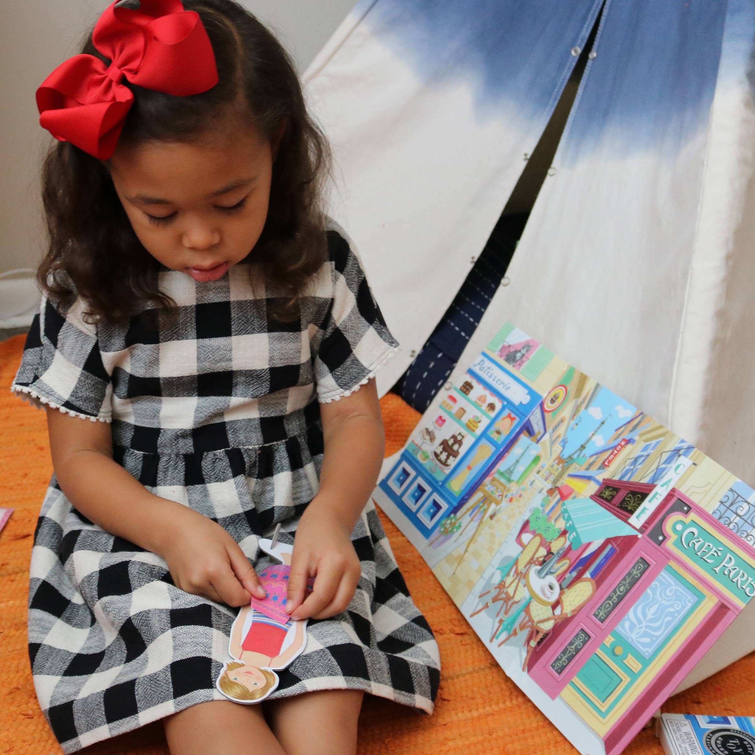 eeBoo - Baker & Painter Paper Doll Set A Day in Paris