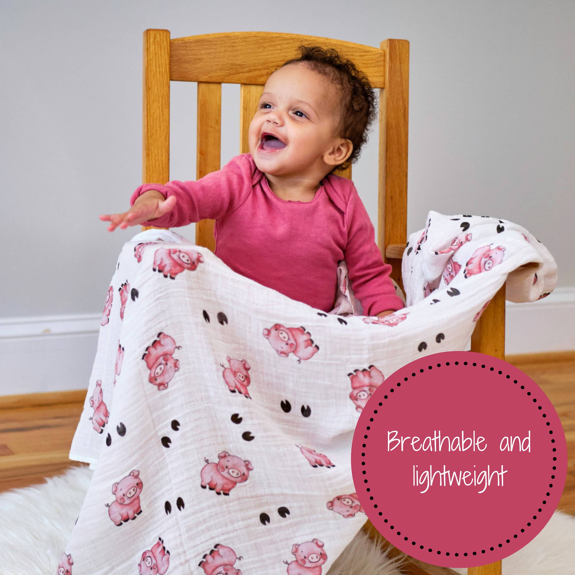 LollyBanks - The Cow Says Moo - Baby Swaddle Blanket Set