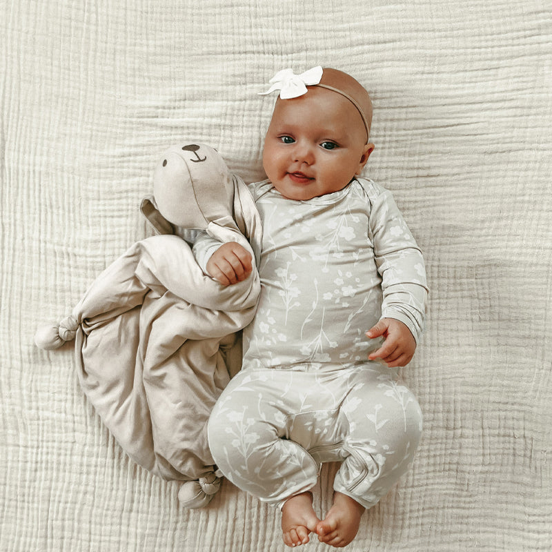 gunamuna - Lovey Bunny - Lucy
