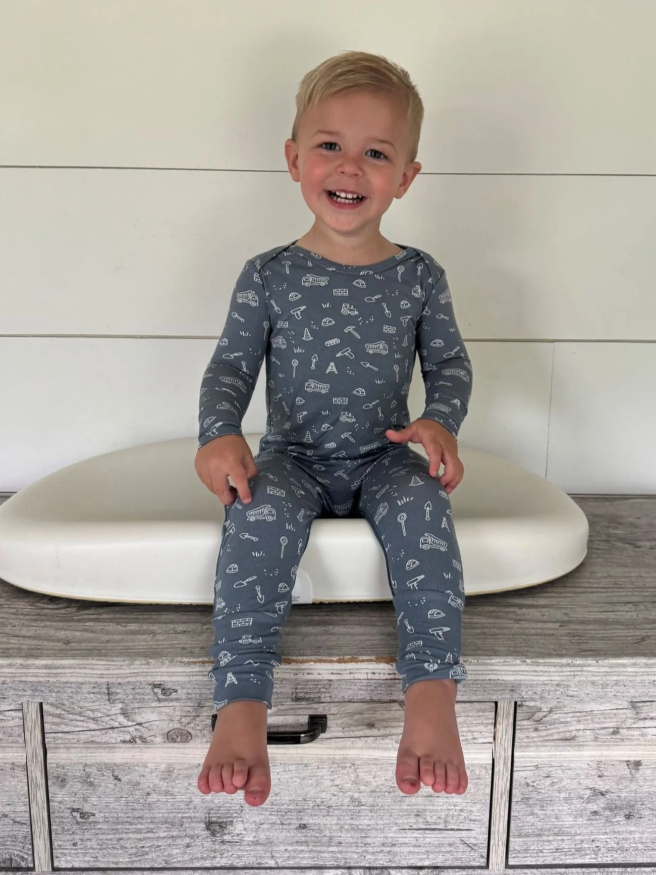 Gunamuna - Convertible Footie Romper - Construction