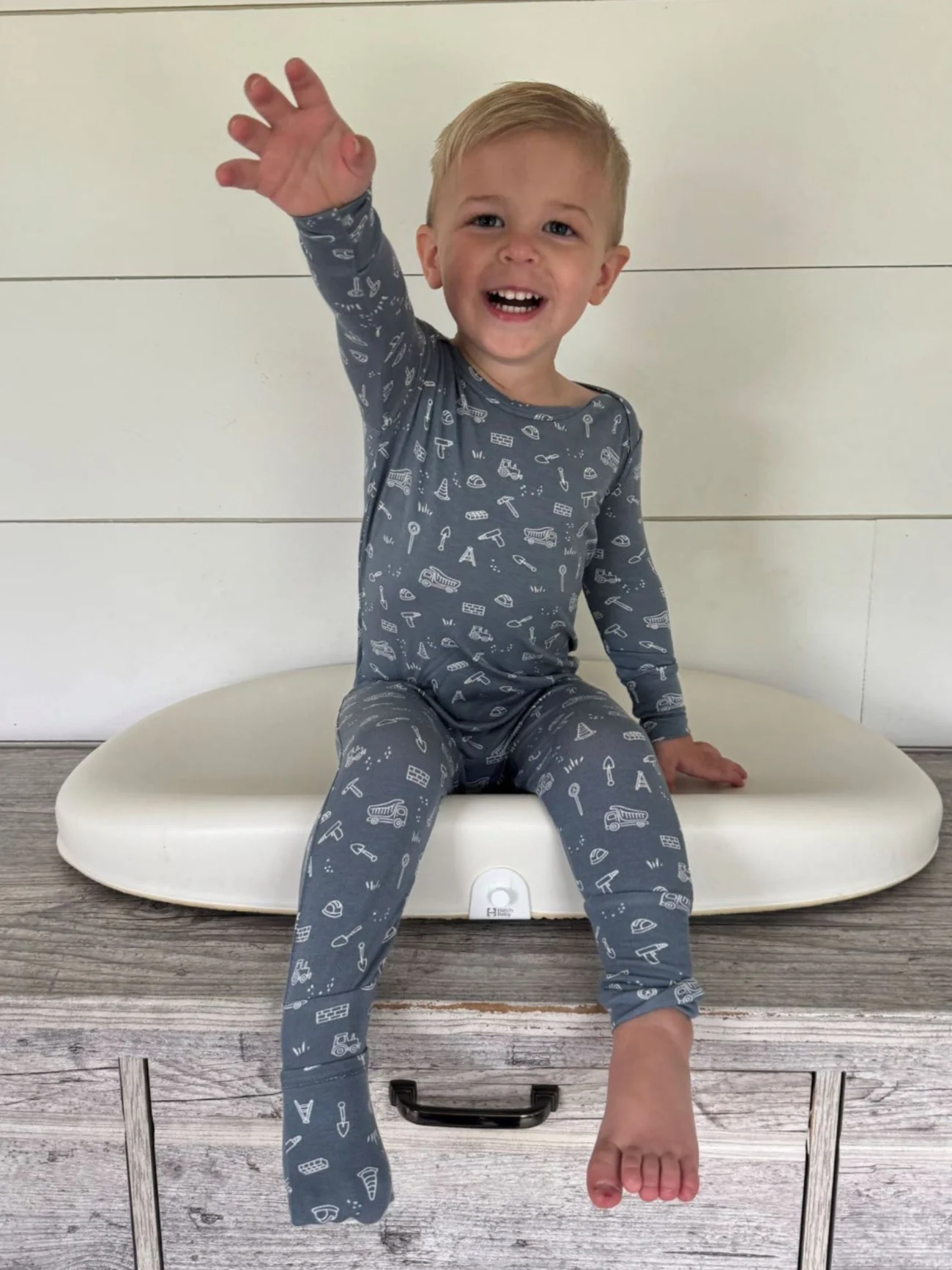 Gunamuna - Convertible Footie Romper - Construction
