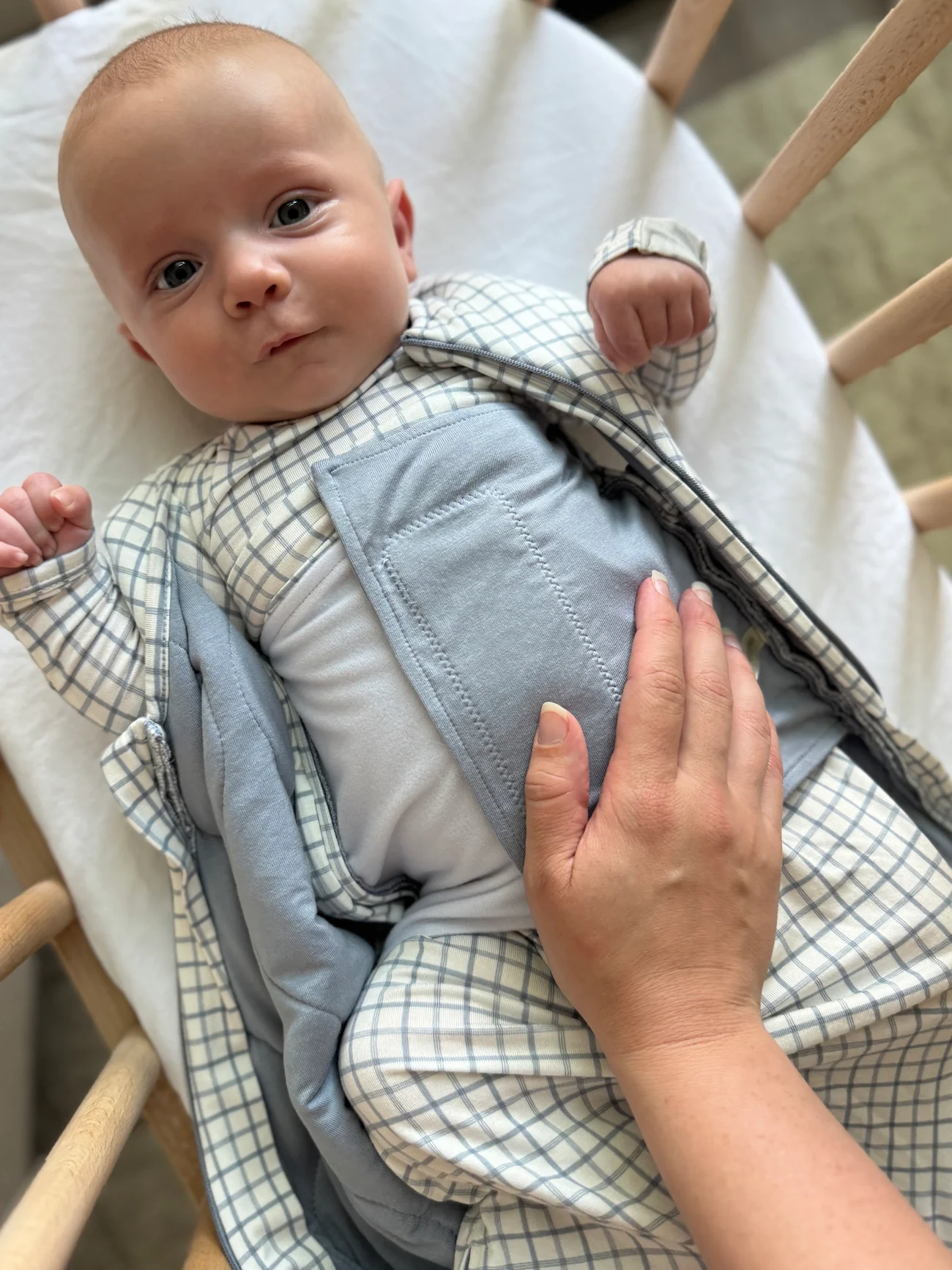 gunamuna - Swaddle Sleep Sack - Checkmate